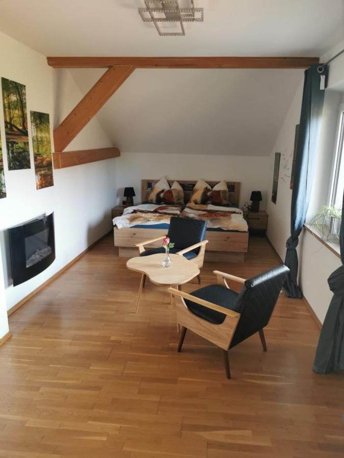 Homew4 - Apartment Sonnenschein Hoheneich エクステリア 写真