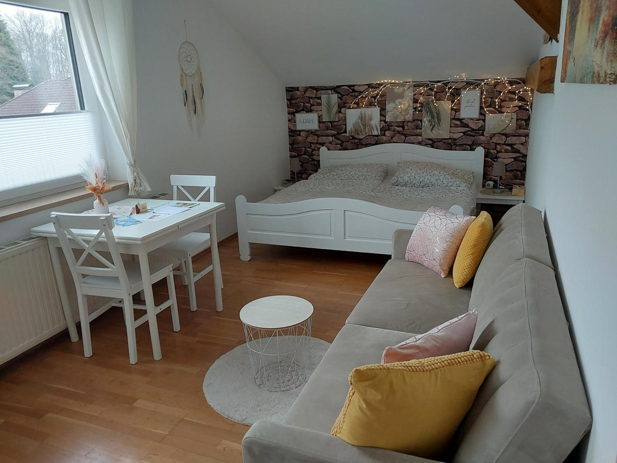 Homew4 - Apartment Sonnenschein Hoheneich エクステリア 写真